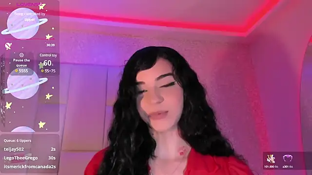 Snapshot of Summer_walkerr chatting on February 2025 06:40:01 PM Summer walkerr online show from February 2025 06:40:01 PM