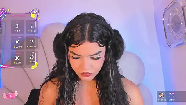 Snapshot of Summer_walkerr chatting on November 2025 01:05:01 PM Summer walkerr online show from November 2025 01:05:01 PM