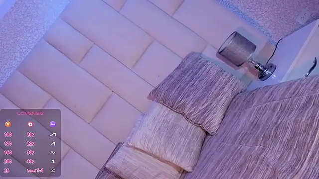 Summer walkerr online show from March 2026 01:01:01 PM