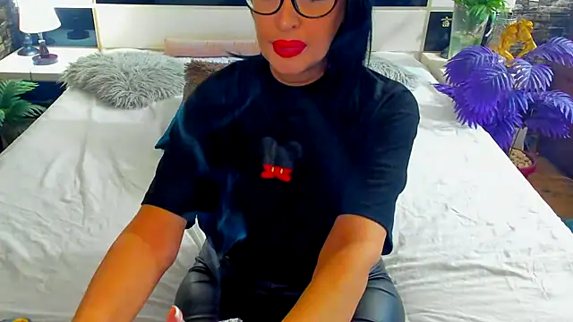 shannon4u online show from February 2026 06:49:02 PM