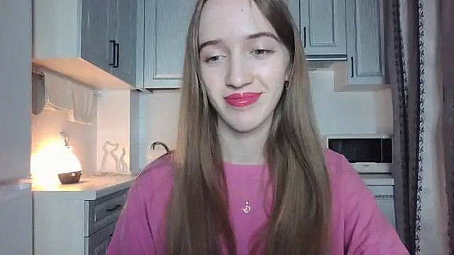 Snapshot of leslie_my_lovee chatting on October 2025 08:43:01 PM leslie my lovee online show from October 2025 08:43:01 PM