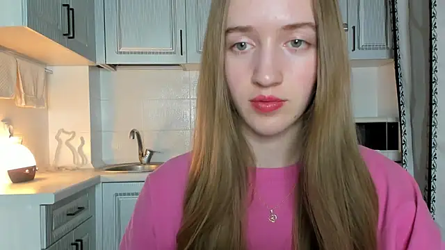 Snapshot of leslie_my_lovee chatting on October 2025 09:23:02 PM leslie my lovee online show from October 2025 09:23:02 PM