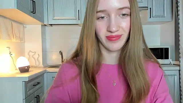 Snapshot of leslie_my_lovee chatting on October 2025 07:04:01 PM leslie my lovee online show from October 2025 07:04:01 PM