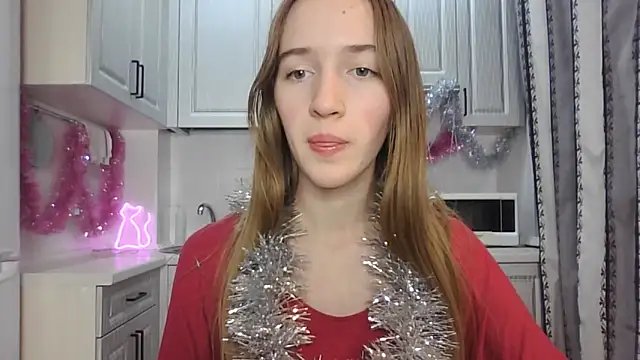 Snapshot of leslie_my_lovee chatting on December 2024 03:16:01 PM leslie my lovee online show from December 2024 03:16:01 PM