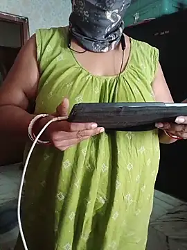 Ivy-09 online show from April 2026 05:22:02 AM