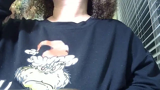 Paisleehaze online show from May 2026 03:48:01 AM