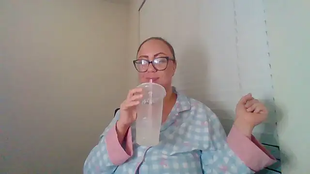 Paisleehaze online show from February 2026 05:15:01 AM