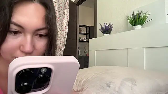 GIGI BENNET online show from September 2025 05:57:02 AM