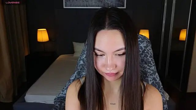 GIGI BENNET online show from January 2025 09:15:01 AM
