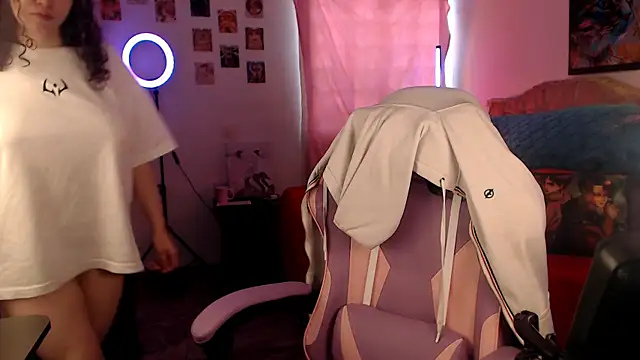 AllyDonfort online show from February 2026 09:03:01 PM