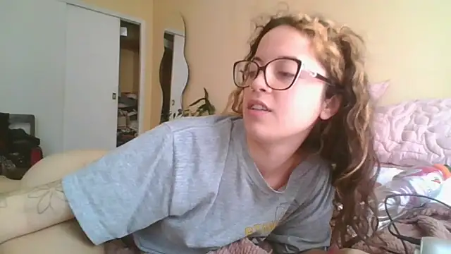 Snapshot of frikigyal chatting on February 2025 01:08:02 PM frikigyal online show from February 2025 01:08:02 PM