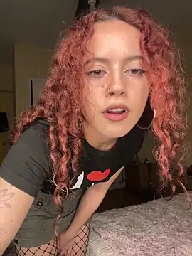 frikigyal online show from December 2025 12:06:01 AM