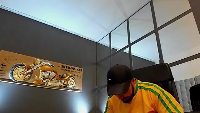 AronGrant online show from November 2025 09:46:02 AM