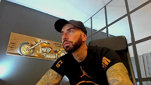 AronGrant online show from October 2025 09:11:01 AM