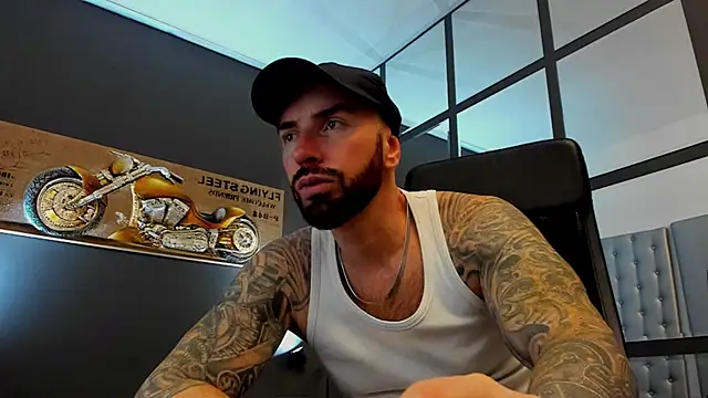 AronGrant online show from October 2025 09:41:01 AM