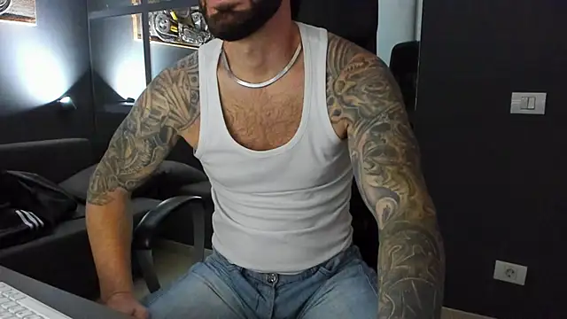 AronGrant online show from November 2025 10:19:02 AM