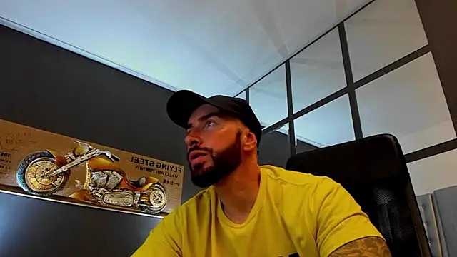 Snapshot of AronGrant chatting on July 2026 08:41:01 AM AronGrant online show from July 2026 08:41:01 AM