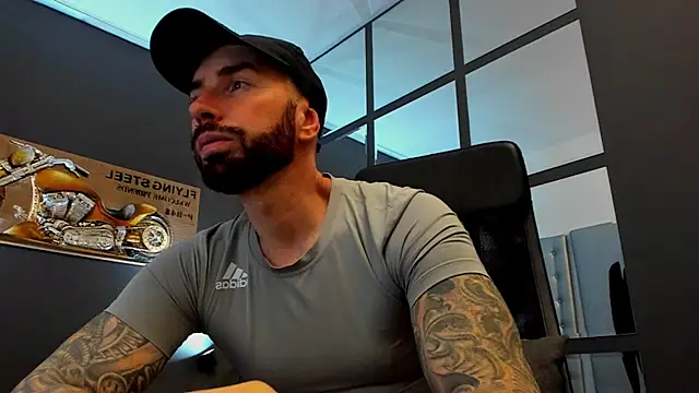 AronGrant online show from December 2025 10:43:01 AM