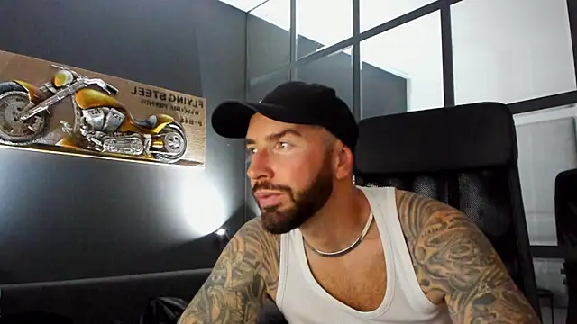 AronGrant online show from November 2025 10:43:01 AM