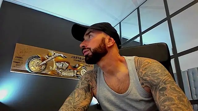 AronGrant online show from November 2025 11:42:01 AM