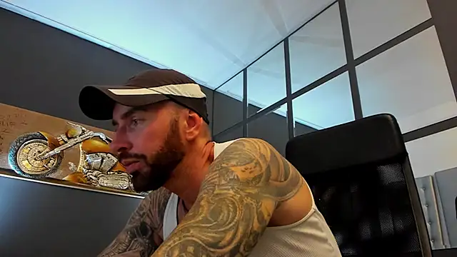 AronGrant online show from September 2025 07:37:02 AM