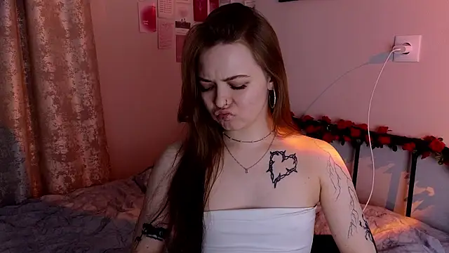 doll lol  online show from March 2026 05:03:02 PM