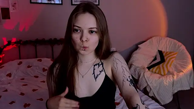 doll lol  online show from April 2026 07:09:01 PM