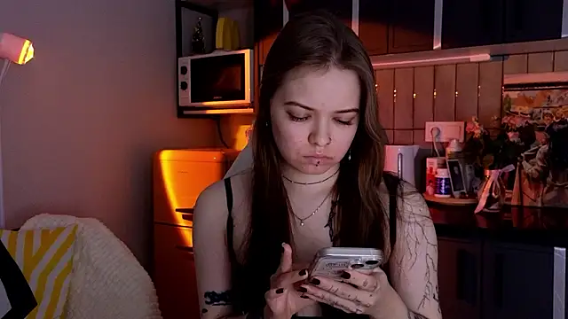 doll lol  online show from February 2026 05:24:02 PM