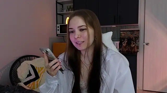 Snapshot of doll_lol_ chatting on November 2025 05:57:01 PM doll lol online show from November 2025 05:57:01 PM