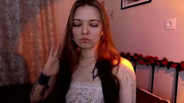 doll lol  online show from March 2026 05:04:01 PM