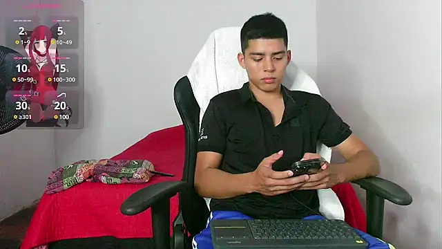 Snapshot of cutes_baby chatting on December 2024 04:04:01 AM cutes baby online show from December 2024 04:04:01 AM