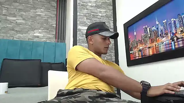 Chris Dick23 online show from November 2025 05:19:02 AM