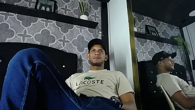 Chris Dick23 online show from July 2026 03:35:01 AM