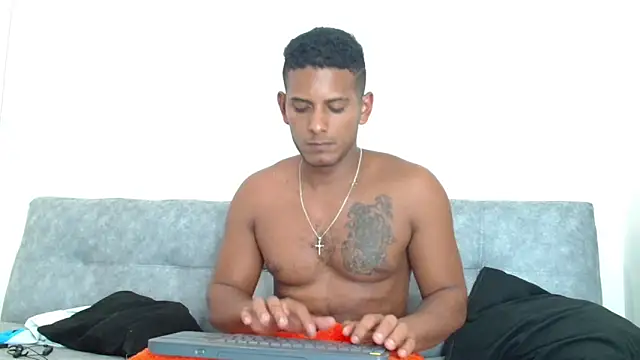 Snapshot of Chris_Dick23 chatting on March 2025 06:20:02 AM Chris Dick23 online show from March 2025 06:20:02 AM
