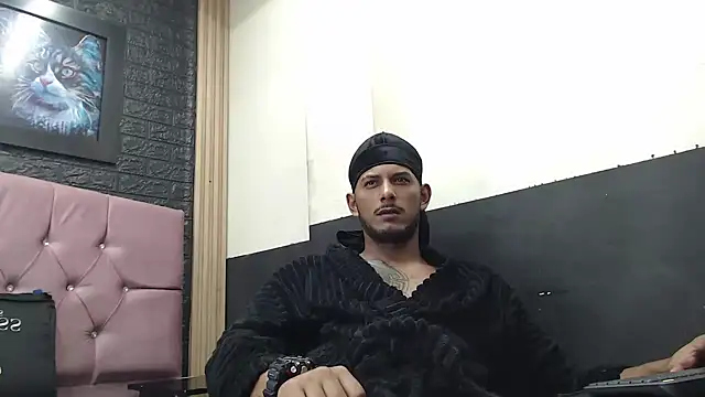 Snapshot of Chris_Dick23 chatting on October 2025 04:01:01 AM Chris Dick23 online show from October 2025 04:01:01 AM