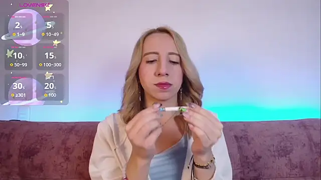 Snapshot of Miiaa_doll chatting on November 2025 02:59:01 AM Miiaa doll online show from November 2025 02:59:01 AM