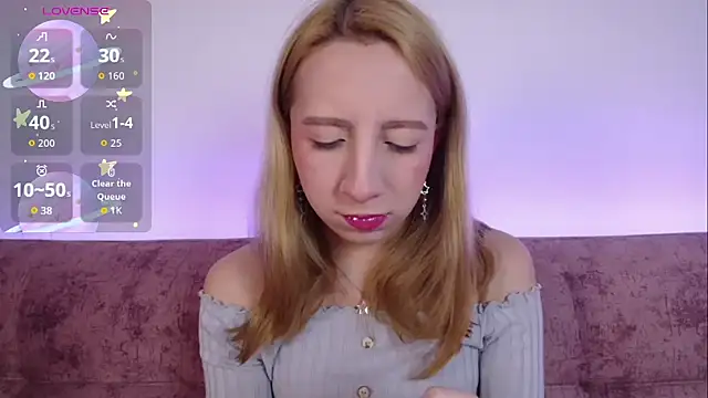 Snapshot of Miiaa_doll chatting on November 2025 12:04:02 AM Miiaa doll online show from November 2025 12:04:02 AM