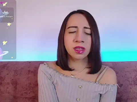 Miiaa doll online show from December 2025 02:00:02 AM