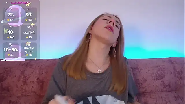 Snapshot of Miiaa_doll chatting on November 2025 02:37:01 AM Miiaa doll online show from November 2025 02:37:01 AM