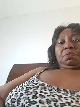 Snapshot of Lucylin12 chatting on June 2026 12:21:01 PM Lucylin12 online show from June 2026 12:21:01 PM