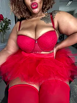 Snapshot of MILL204 chatting on December 2025 07:18:02 AM MILL204 online show from December 2025 07:18:02 AM