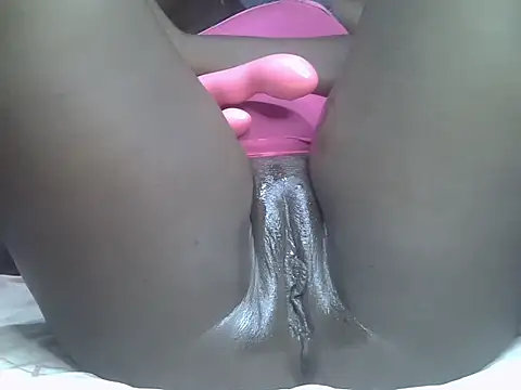 Snapshot of Liza331 chatting on February 2026 05:46:01 PM Liza331 online show from February 2026 05:46:01 PM