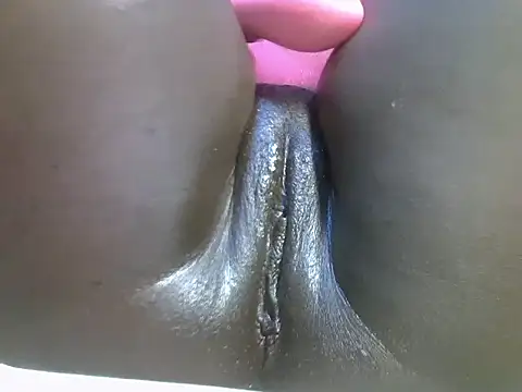 Liza331 online show from October 2025 11:57:02 PM