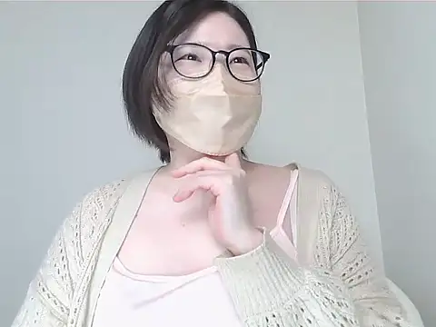  NOA-chan  online show from May 2026 03:11:02 PM