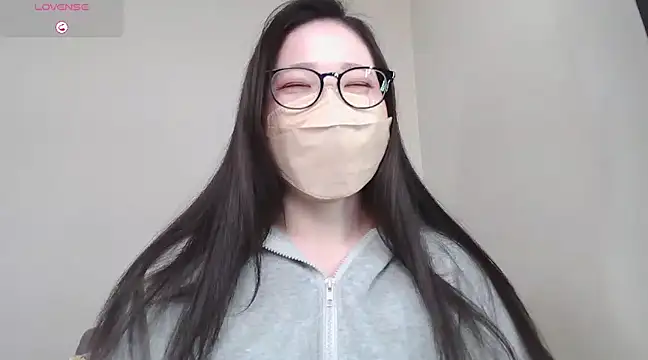 Snapshot of _NOA-chan_ chatting on February 2025 03:18:01 PM NOA-chan online show from February 2025 03:18:01 PM