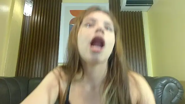 Nicole Ramires online show from September 2025 05:07:01 PM