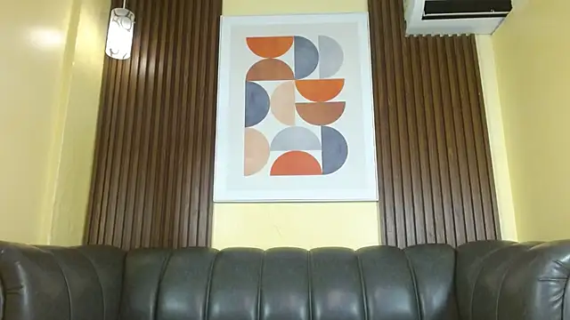 Nicole Ramires online show from October 2025 03:46:02 PM