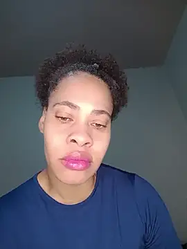 Snapshot of Su_Duarte_1 chatting on June 2026 03:41:02 AM Su Duarte 1 online show from June 2026 03:41:02 AM