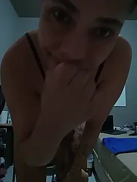 Su Duarte 1 online show from April 2026 11:33:02 PM