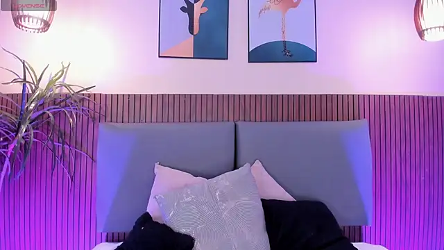 NicolleeEvanss online show from January 2026 12:09:01 PM